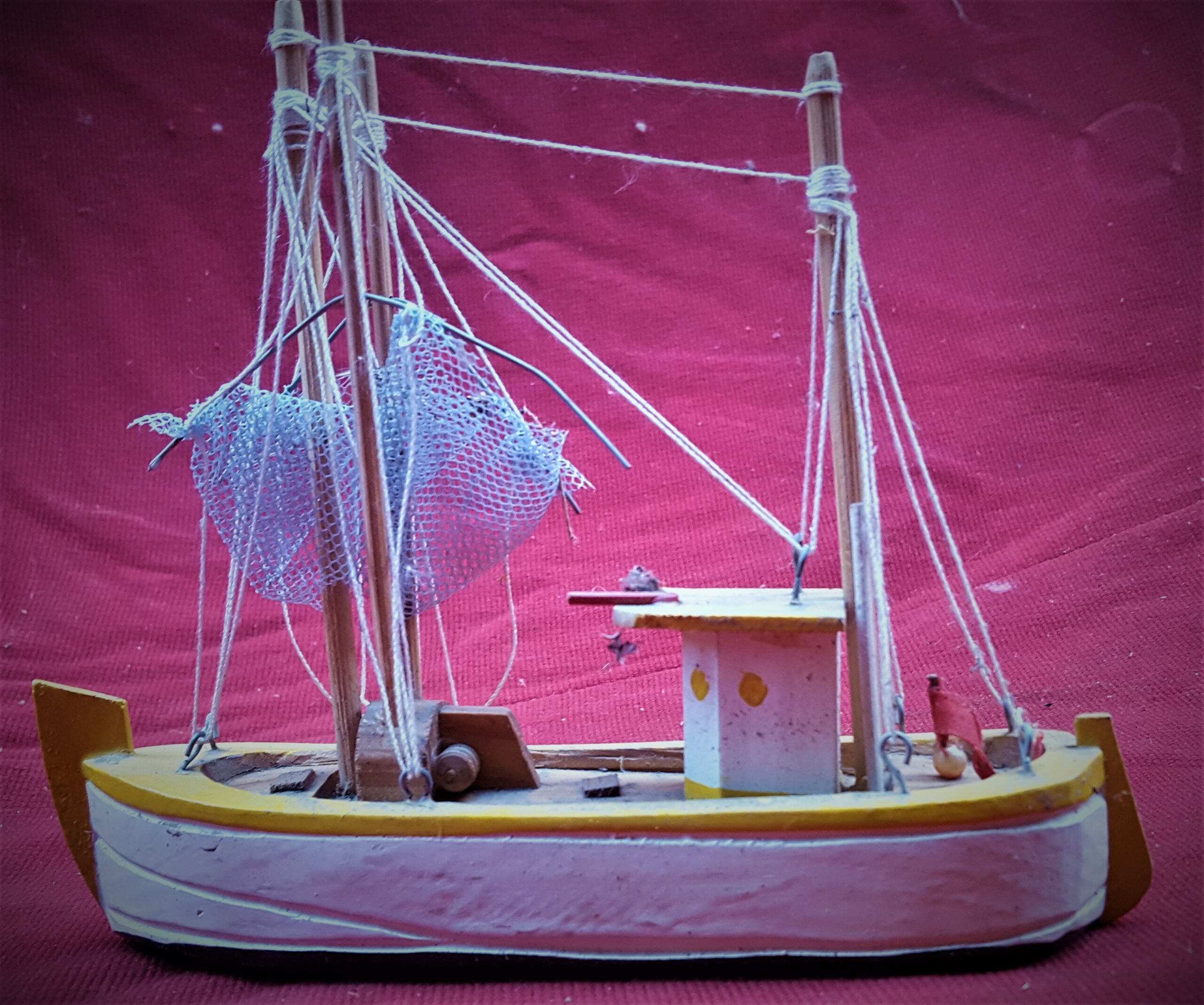 Modelbouw 02 vissersboot – De Decorkliniek