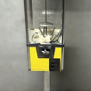 Ballenautomaat 04 geel met chrome voet